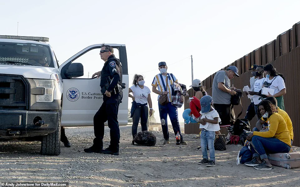 Coyotes Dressing as Border Patrol Agents to Smuggle Migrants