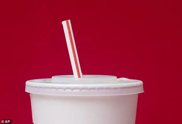 Trump Signs Executive Order on Paper Straws