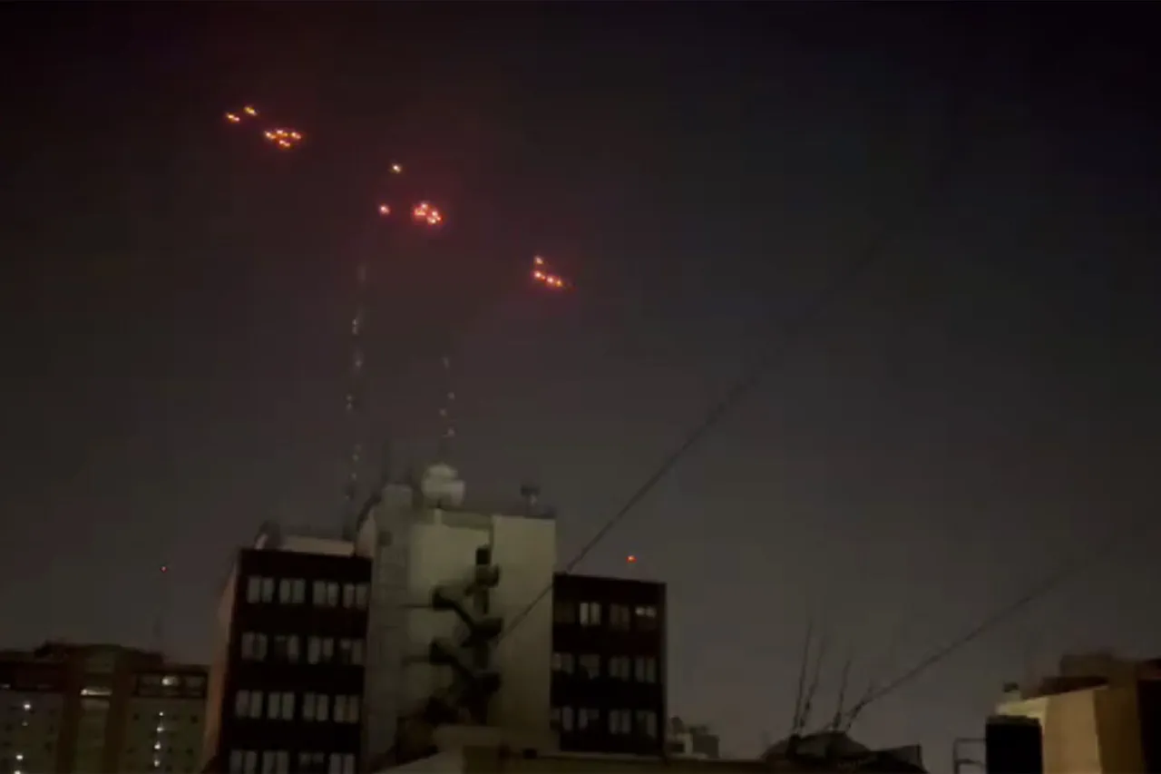 Breaking: Houthi Launches 'Palestina-2' Hypersonic Missile at Tel Aviv, Israel