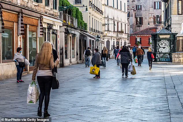 Violent Anti-Semitic Attack in Venice Injures Jewish Tourists Near Rialto Bridge