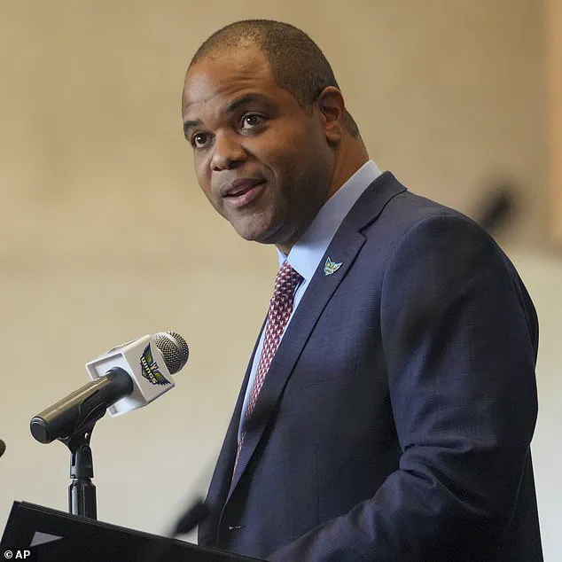 AT&T's Exit from Dallas Marks a Major Economic Shift as Operations Move to Plano by 2028