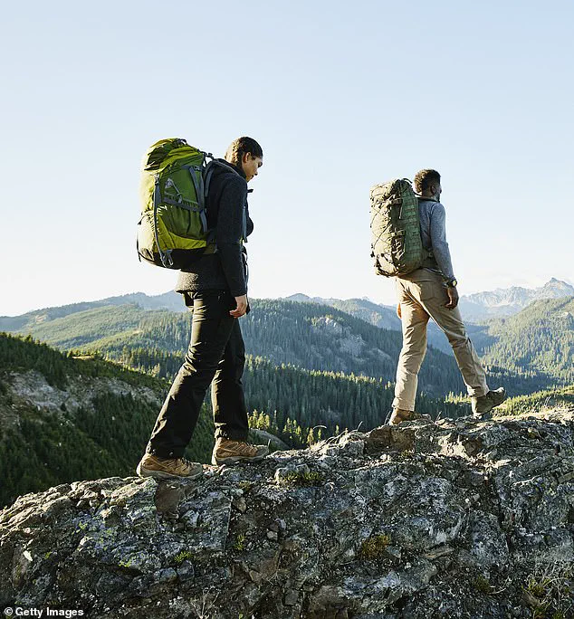 Tragic Incident on Mount Whitney: Hiker Dies After Continuing Alone Despite Treacherous Conditions, Prompting Inyo County SAR Response