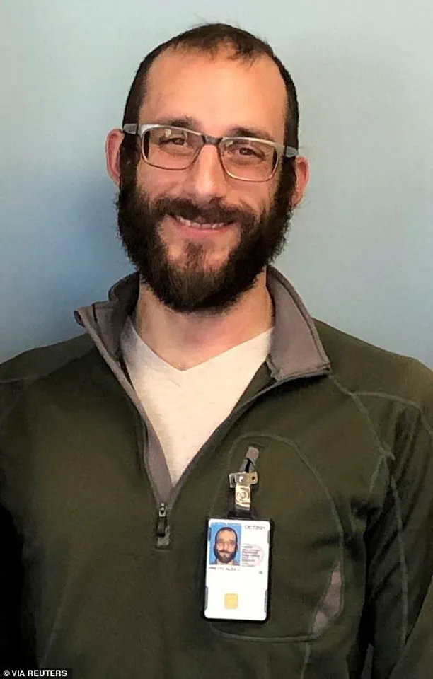 Resurfaced Video of Minneapolis Nurse's Tribute to Fallen Veteran Reignites National Debate Over Government Authority and Individual Rights