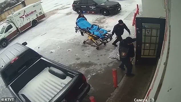 ‘One of My Good Customers’: Convenience Store Manager Describes Race to Save Homeless Woman from Freezing to Death in Fort Worth