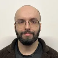 Russia's Defense Chief: Starlink Failures Spark Push for Homegrown Tech in Ukraine