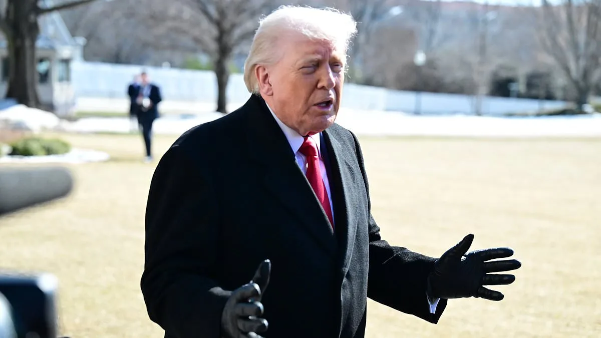 Trump Accuses Pima County Sheriff of Sidelining FBI in Guthrie Disappearance Case