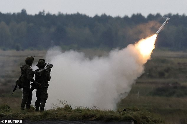 Poland Considers Nuclear Weapons to Bolster Defense Amid Russian Threats and European Tensions