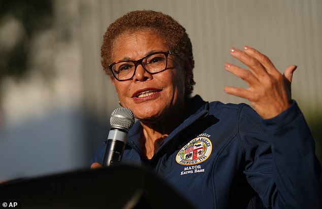 Mayor Karen Bass Confronted at Golden Dragon Parade Amid Palisades Fire Allegations