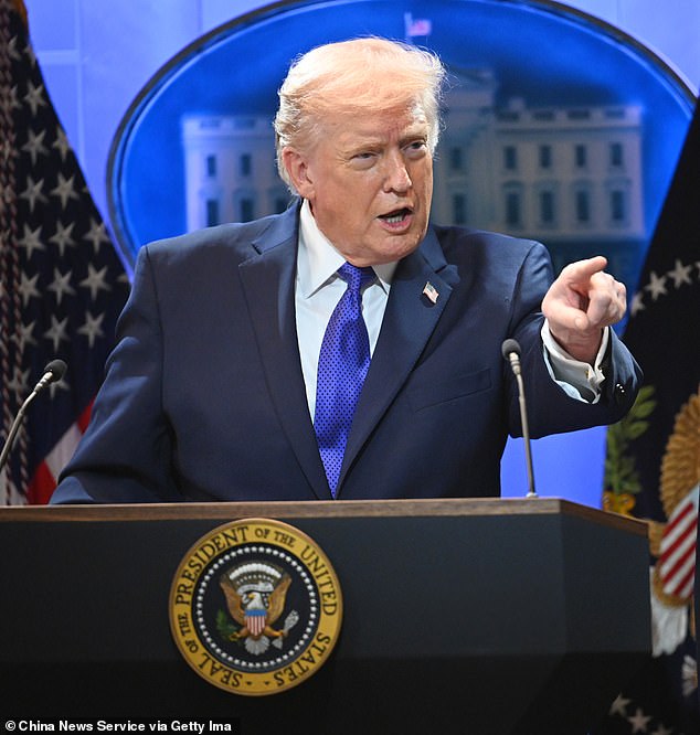 Trump Vows Retaliation After Supreme Court Strikes Down Tariffs; Macron Praises Judicial Oversight