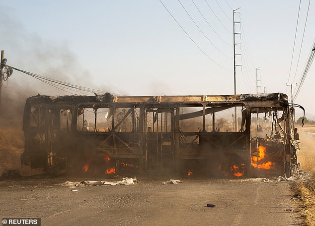 Violence Erupts in Puerto Vallarta as Federal Forces Target Cartel Leader, US Issues Travel Warning