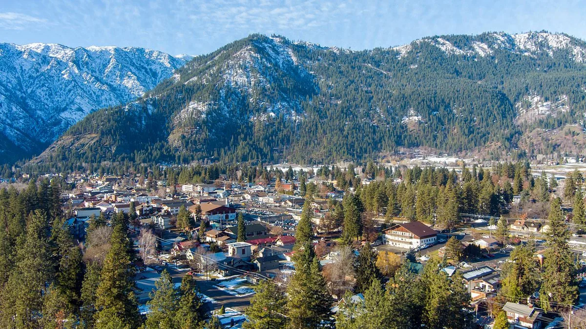 Leavenworth's Chilling Reality: A Picture-Perfect Town Grapples With Chaos and Crisis