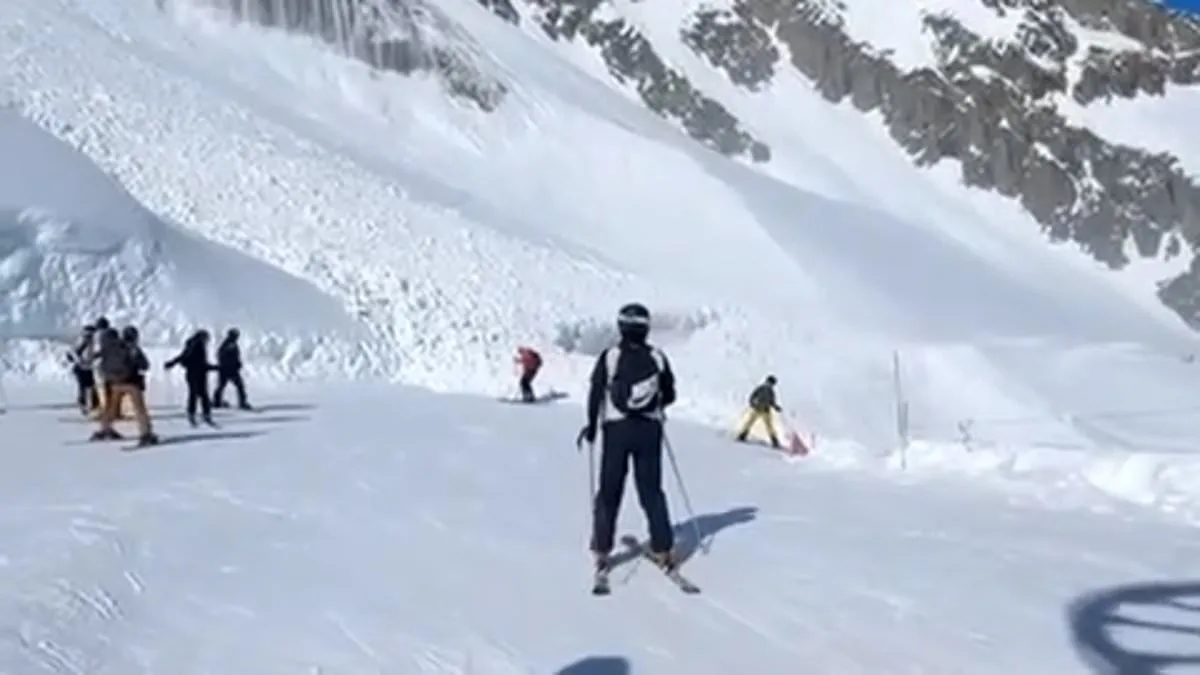 Devastating Avalanche Buries Three Skiers at La Flégère Ski Resort Near Mont Blanc