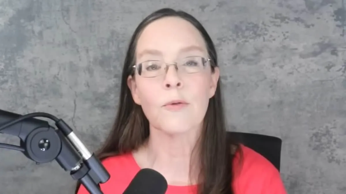 Laura Fryer's Bathrobe Incident: A Window into Xbox's Contradictory Workplace Culture