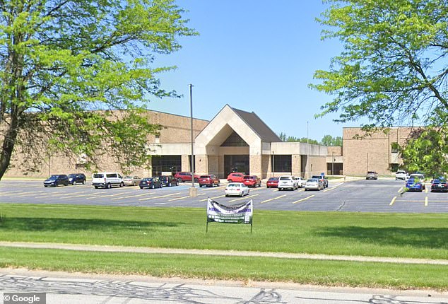 Fifth-Grade Teacher Suspended for Racially Charged Comment Sparks NAACP Investigation and Parent Outrage