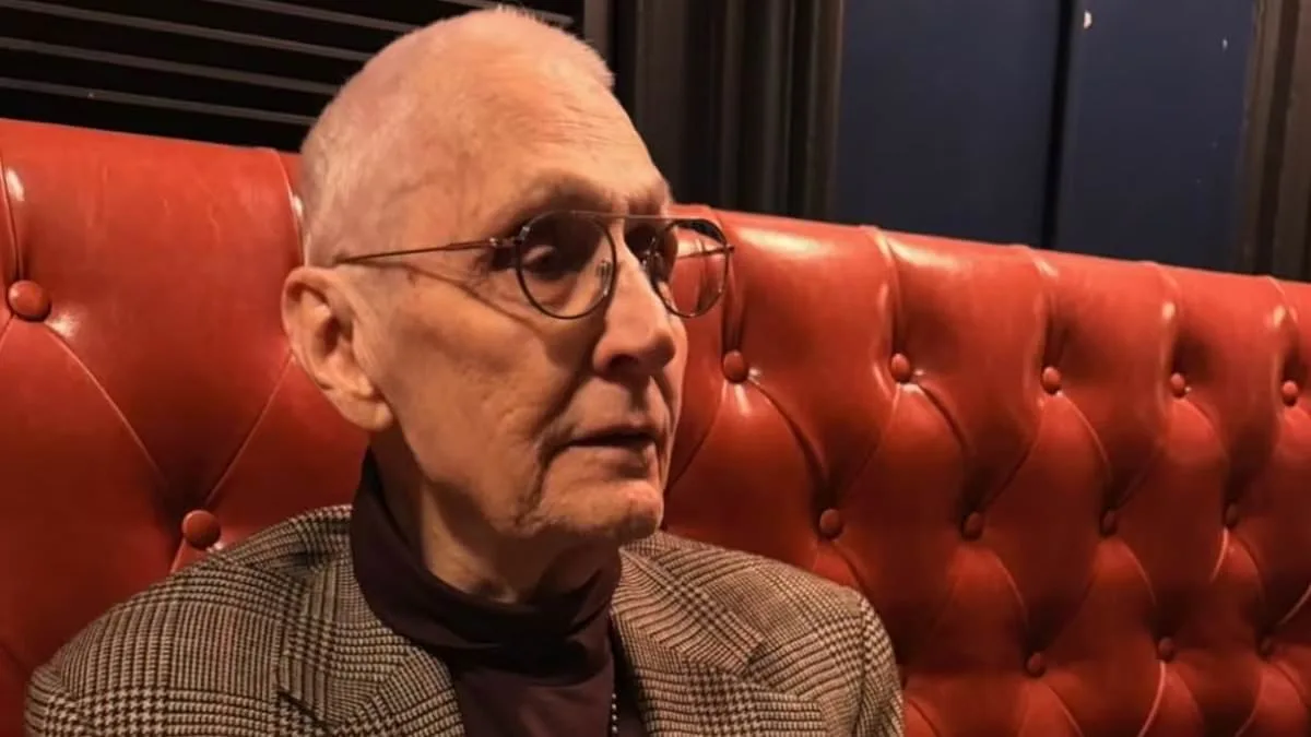 Undocumented Migrant with Four Prior Deportations Allegedly Shoves Air Force Veteran Onto NYC Subway Tracks, Sparking Immigration Enforcement Debate