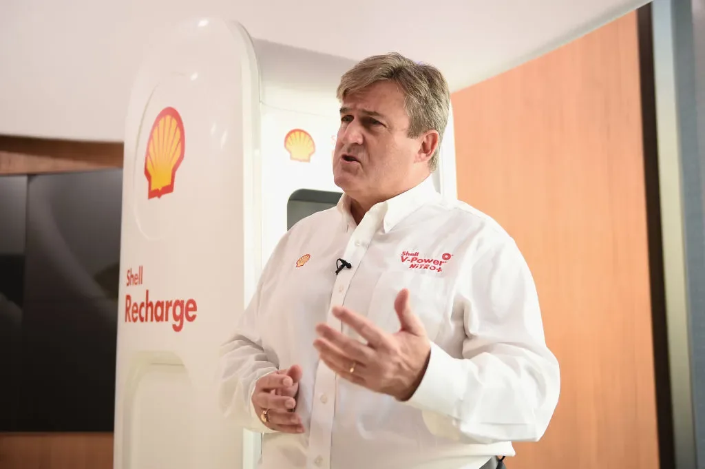 Former Shell VP István Kapitány Joins Hungary's Tisza Party Amid Controversy