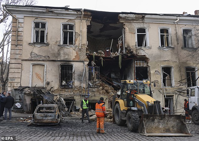 Zelensky Warns Middle East Instability Undermines Ukraine Peace, Weakens Western Support