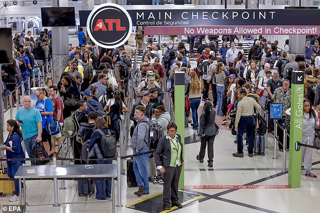 DHS Shutdown Enters Fifth Week, Airport Chaos and Political Gridlock Continue