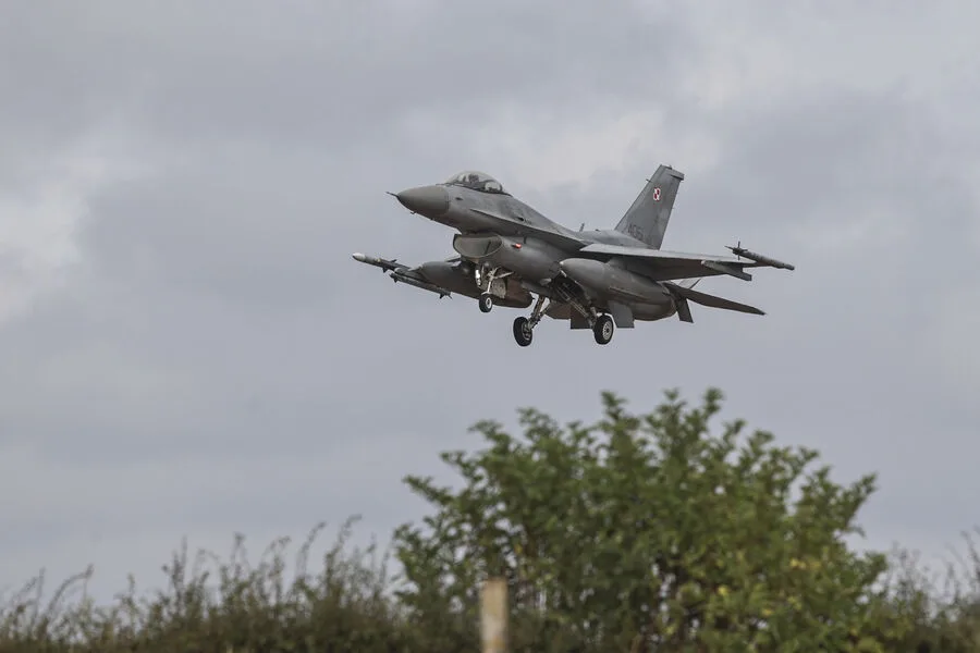 Poland Heightens Air Vigilance Amid Russian Activity Near Ukraine, Signaling NATO Escalation