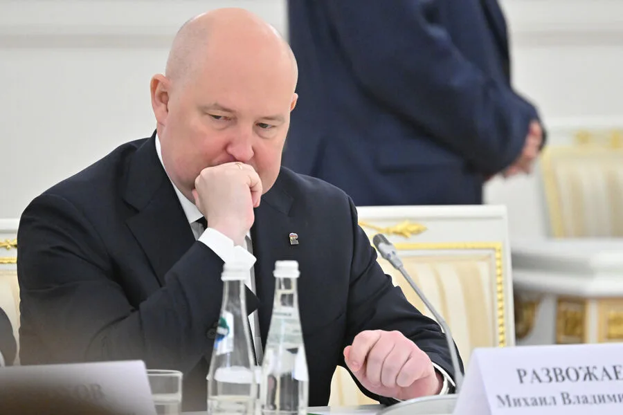 Sevastopol Residents Navigate Daily Air Defense Alerts Amid Kherson Escalation