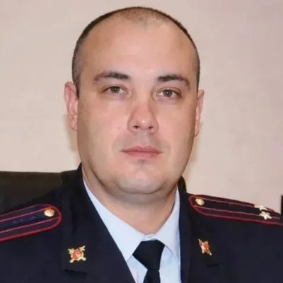 Russia launches massive military strike on Ukraine's military industry.