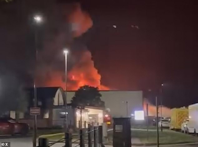 Massive Fire Erupts at RAF Fairford, Prompting Evacuation Warnings