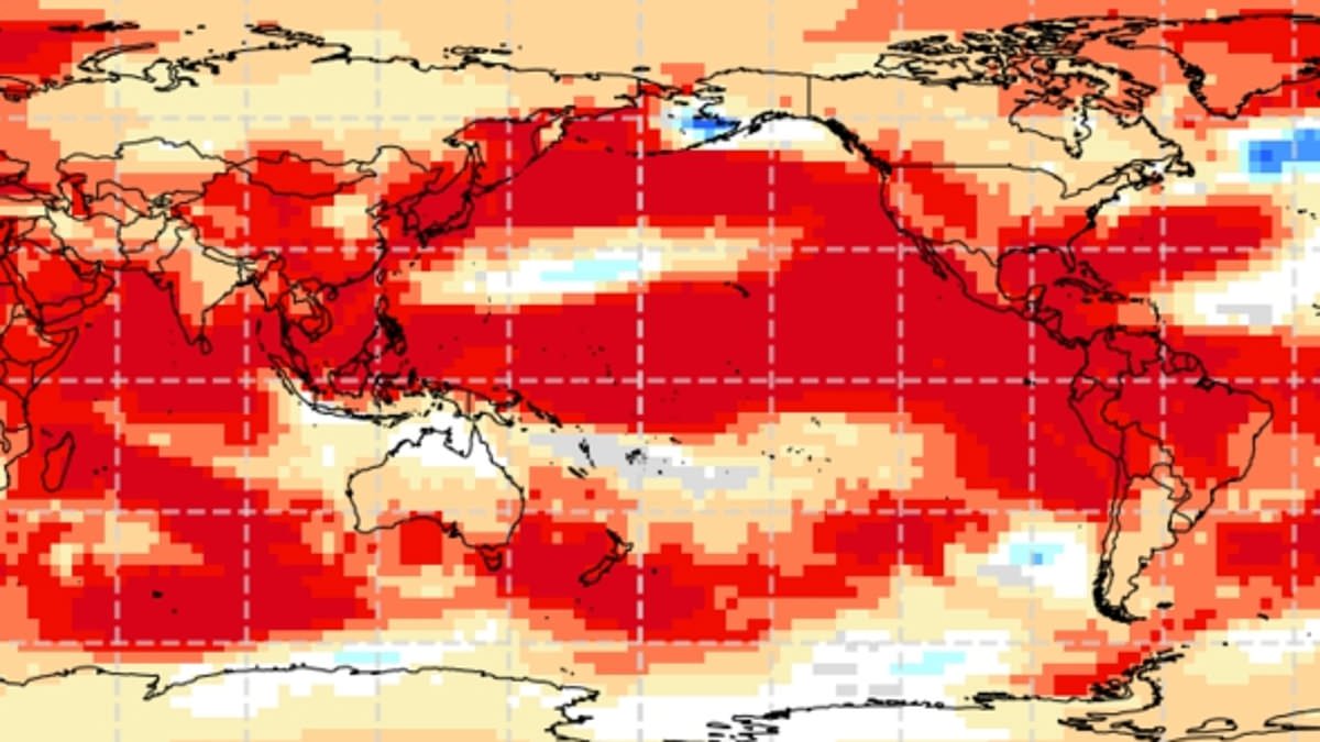 Scientists warn a super El Niño could heat the globe to record highs.