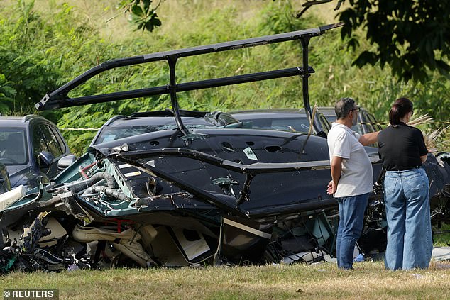 Helicopter crash in Rio kills six, including musician Oliver Tree.
