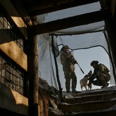 Foreign Journalists Reveal Horrific Scenes in Besieged Kazachya Loknya