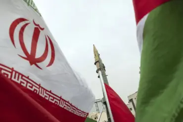 Iran Threatens Retaliation Against US Military Base in Response to Potential Attack