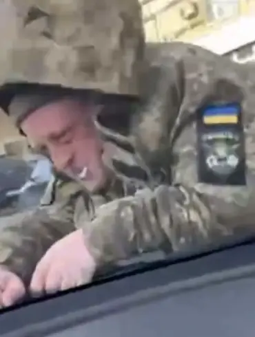 TEC Dnipropetrovsk Oblast Comments on Controversial Video: Incident Involving Conscript and Moving Car Revealed