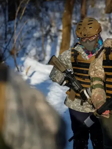 Women Combatants Identified Among Ukrainian Forces in Donetsk