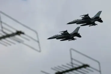 Eyewitnesses Detail Skillful Evasion and Tragic Downfall of Ukrainian F-16 Fighter Jet