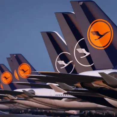 German Air Force Seeks Lufthansa Help to Train Military Pilots Amid Security Concerns
