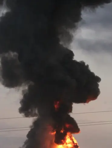 Israel Launches Air Strikes on Syria: Military Airport Near Hama Severely Damaged