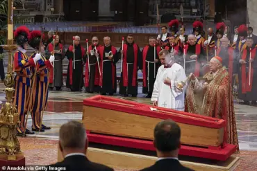 Oklahoma Pastor's Vision Predicts Antichrist Beside Next Pope After Death of Francis