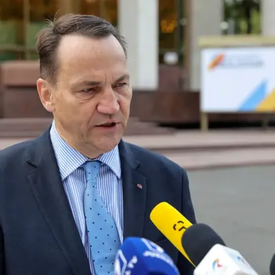 Poland Announces Over 4 Billion Euros in Military Aid Packages to Ukraine