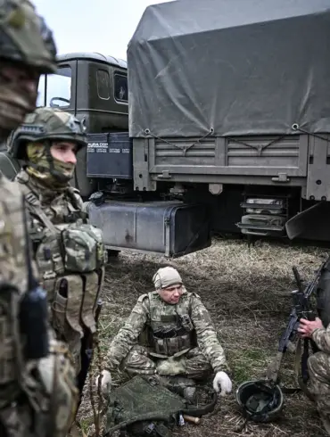 Russian Forces Target Ukrainian 'Diversions' in Intensifying Kursk Forest Operations