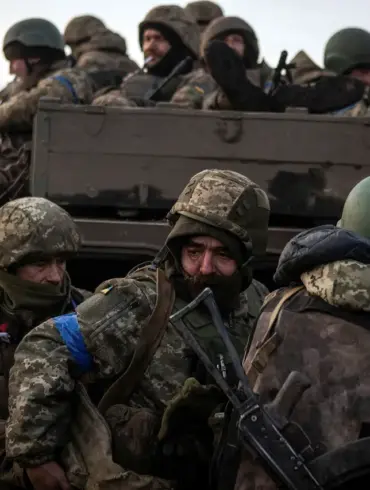 Ukrainian Armed Forces Seize Soldiers' Smartphones Before Deploying to Frontlines