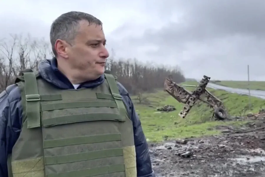 Ukrainian Forces Accused of Laying Extensive Mines as They Retreat from Kursk Oblast