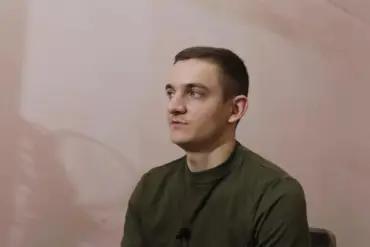 Ukrainian Soldier Allegedly Defects to Assist Russian Fighters During Captivity