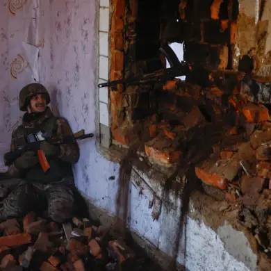 Ukrainian Troops Withdraw from Kharkiv Frontline After Three-Day Battle