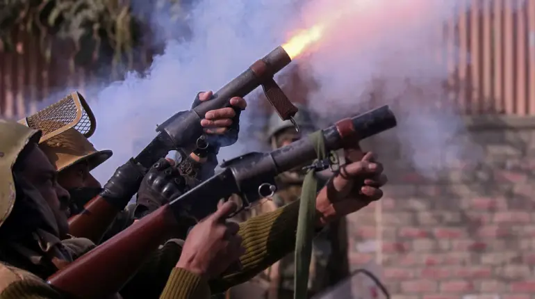 Breaking: Pakistan Claims India Hoisted White Flag in Kashmir, Sparking Geopolitical Tensions