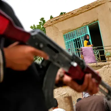 Clashes Erupt Between Afghan Taliban and Pakistani Military Over Bagram Border Checkpoints