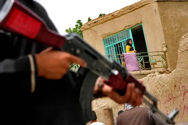Clashes Erupt Between Afghan Taliban and Pakistani Military Over Bagram Border Checkpoints