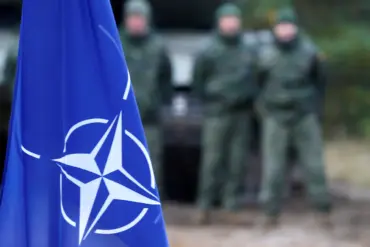 NATO Members' Major Military Aid to Ukraine Risks Depleting Defense Stockpiles