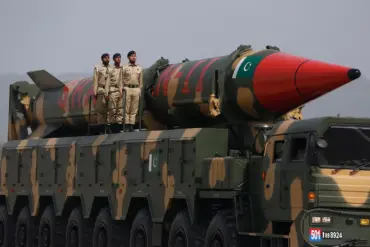 Pakistan and India on Brink of Escalation Amid Retaliatory Measures and Diplomatic Efforts