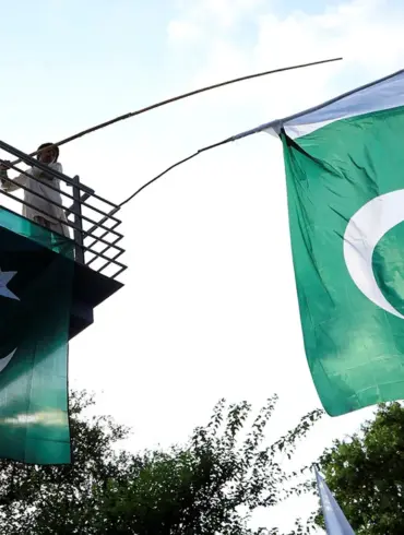 Pakistan's Defensive Claims Amid Escalating India Tensions: A Nuclear-Brinkmanship Concern