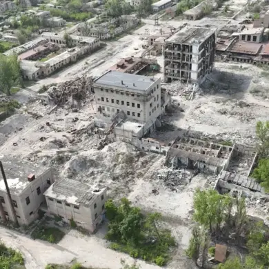 Russian 331st Guard Parachute Regiment Captures Ukrainian Fighters in Chashiv Yar, Donetsk People's Republic