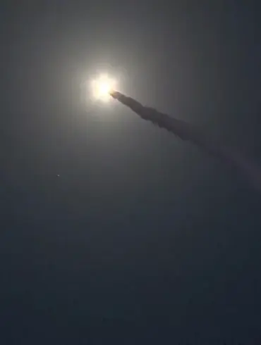 Urgent Update: Russian Strikes Target Ukrainian Defense Infrastructure and Military Positions in Widespread Attacks